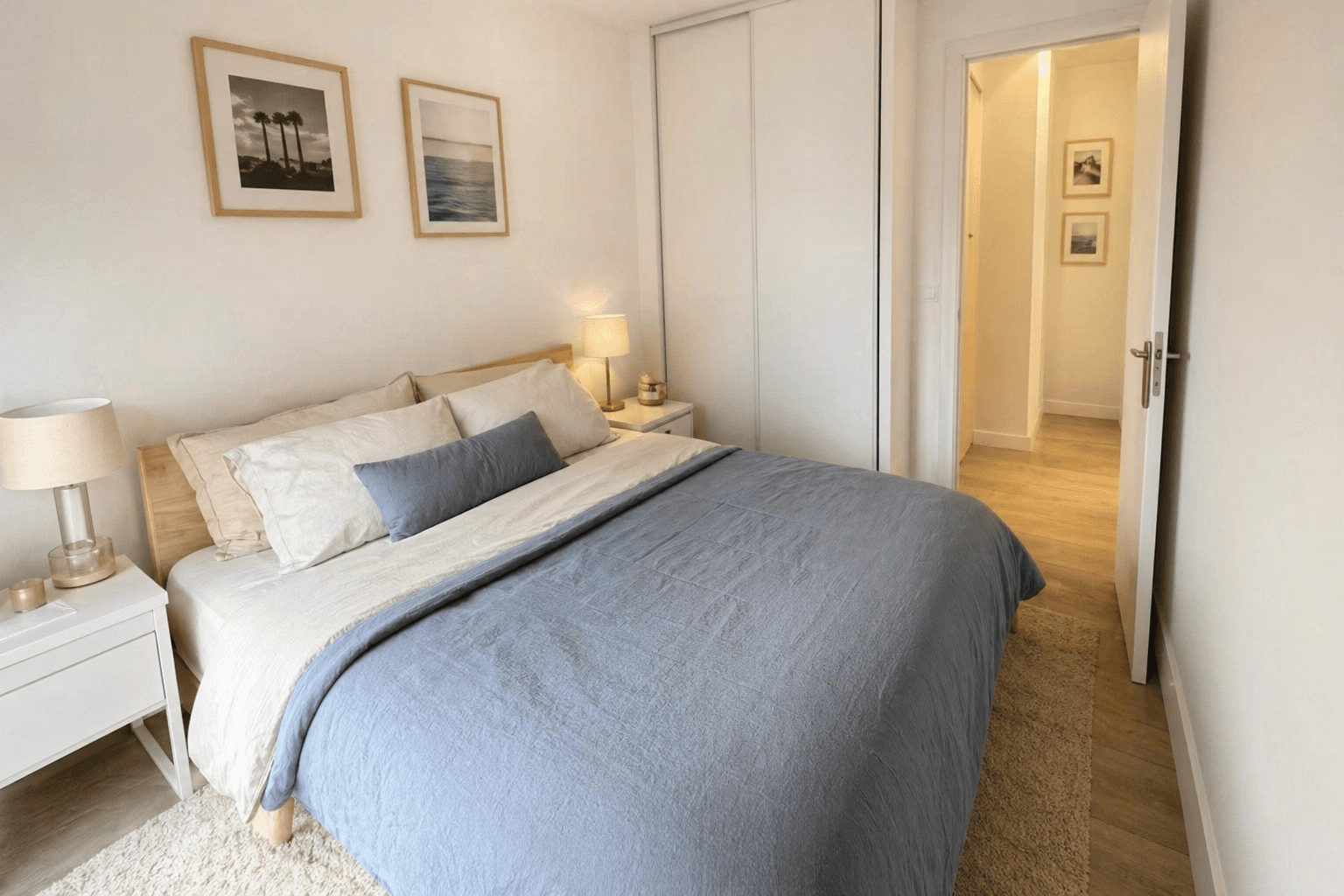 Entrée d'appartement rénovée en Île-de-France : point de départ de l'histoire La Référence Travaux