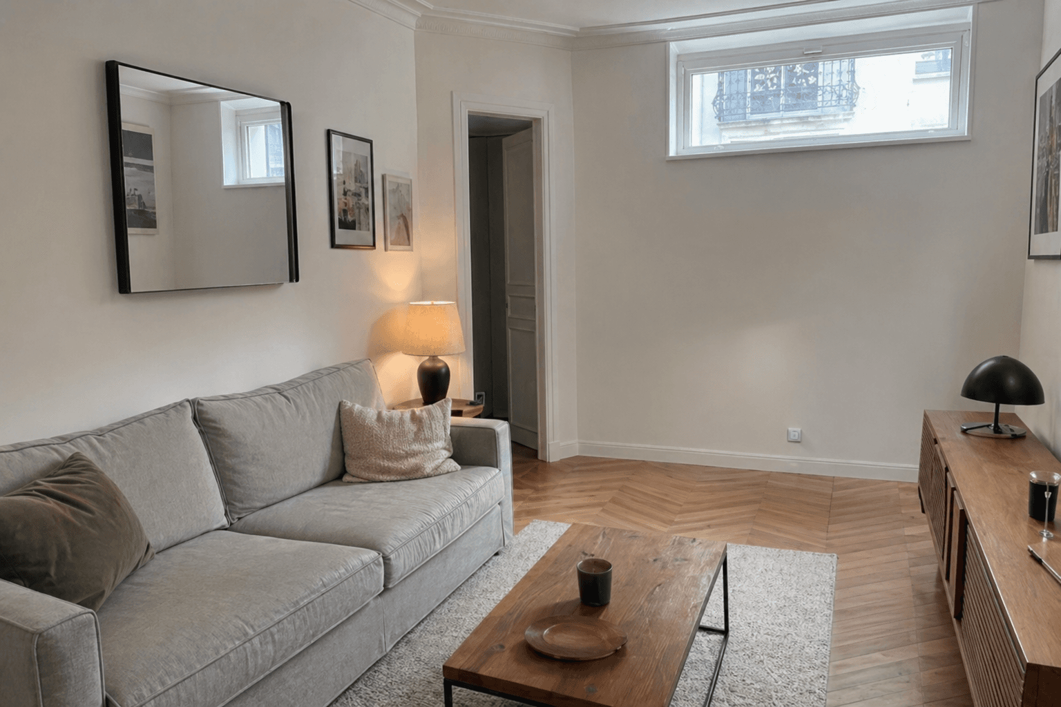 Appartement rénové Boulogne-Billancourt : cuisine ouverte et séjour familial