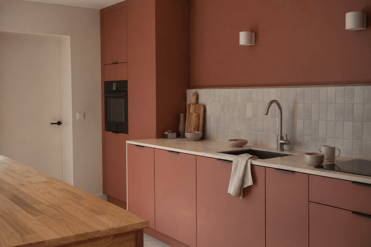 Cuisine rénovée à Neuilly-sur-Seine plan ouvert sur le séjour